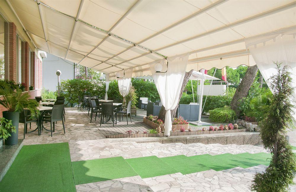 Hotel Olympic Milano Marittima Eksteriør billede